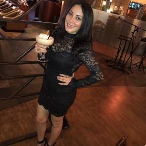 Meet your Posher, Yamileth